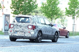 Stali jsme se špiony a vyfotili nový Mercedes v Praze. Půl roku před premiérou