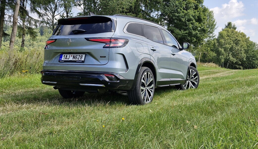 Renault Espace E-Tech 200 Iconic (2025)