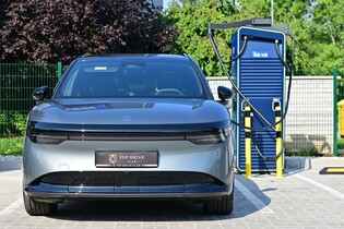 Evropa poražena. Nabíjení Zeekru 7X nás ohromilo