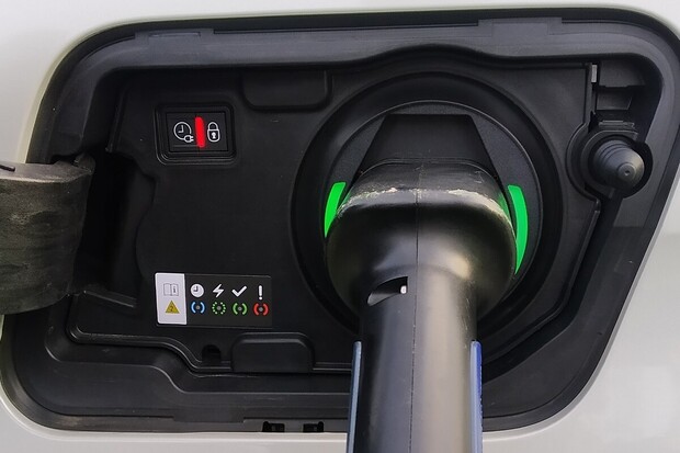 Rychlonabíjecí stanice mohou potrápit vaše zdraví. Jak je to vůbec možné?