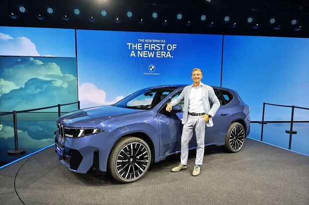 BMW iX3 je tady. Nová třída z Mnichova ohromí dojezdem přes 800 km