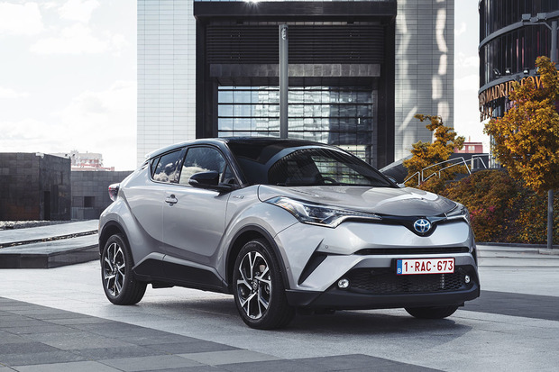 Auta propojená v cloudu. Toyota testuje technologie budoucnosti