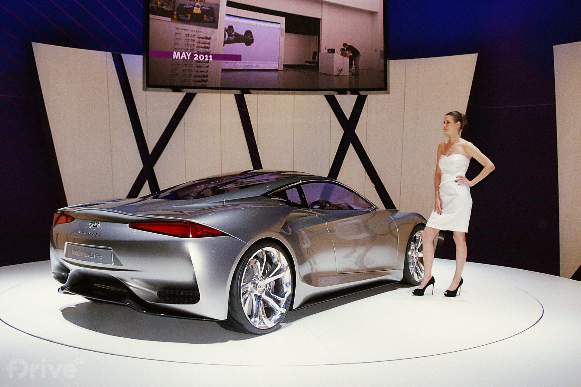 Infiniti Emerg-E Concept