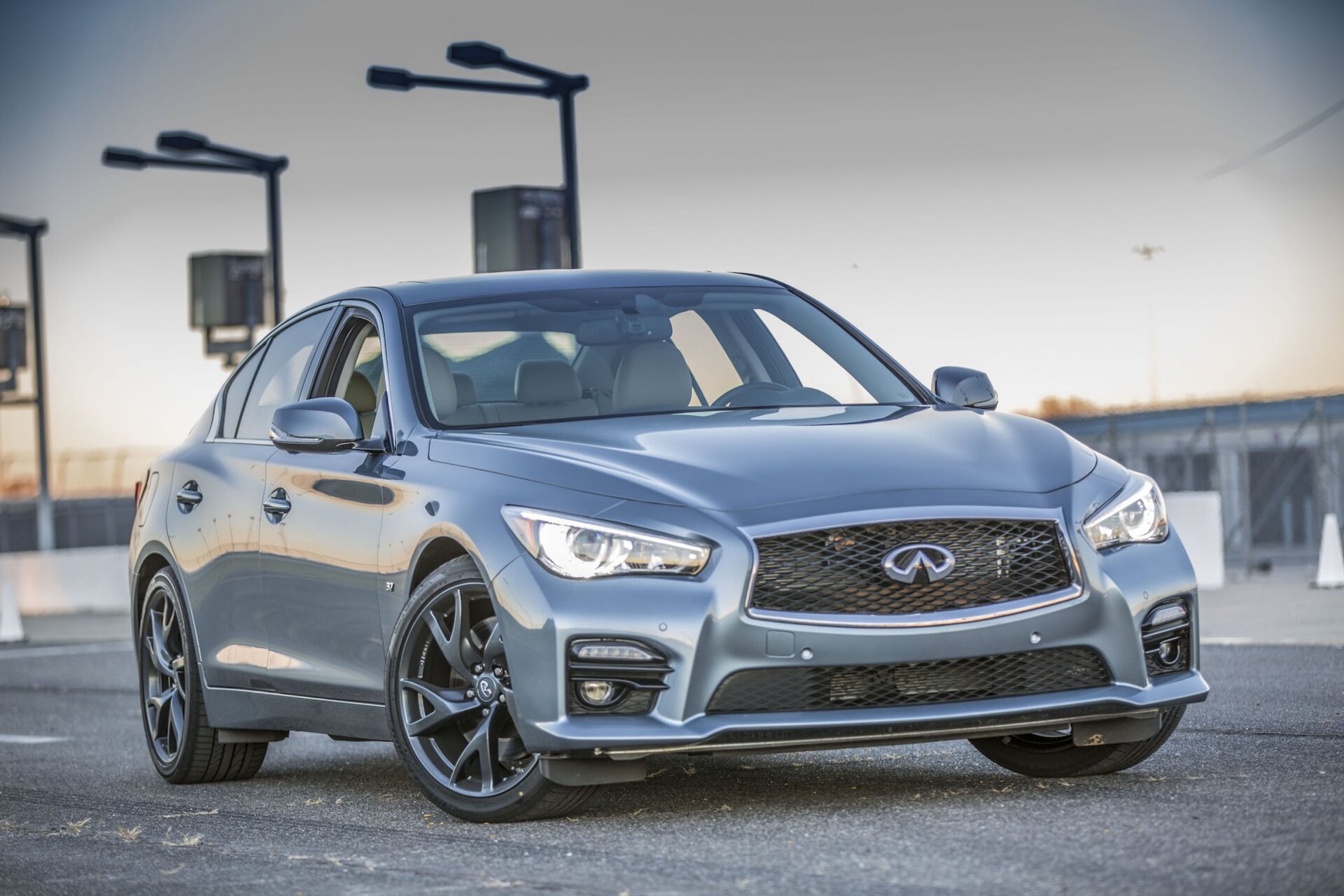 Infiniti Q50S Hybrid