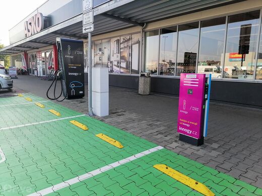 Innogy, Tábor, Soběslavská ul., Datart
