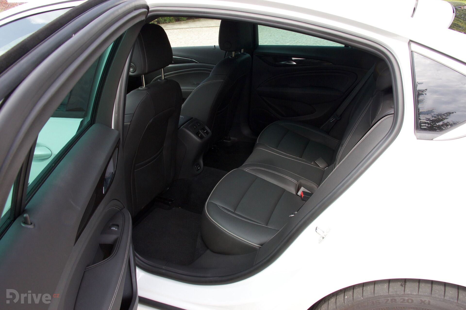 Insignia GS 2.0 Turbo (2017)