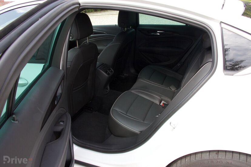 Insignia GS 2.0 Turbo (2017)