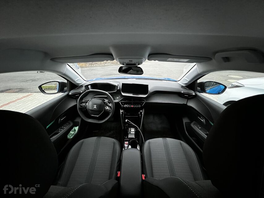 Interiér Peugeot e-208