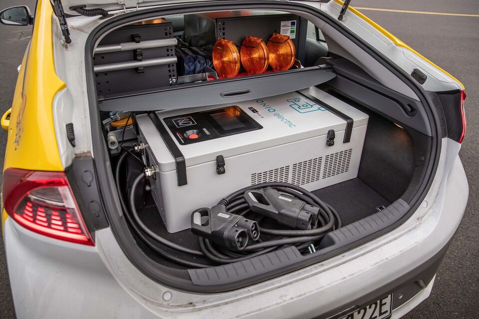 Ioniq Mobile Charger