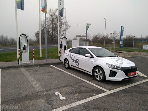 IONITY, Beroun, ČS OMV, dálnice D5, 18. km směr Praha