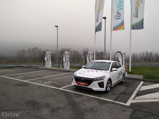 IONITY, Beroun, ČS OMV, dálnice D5, 18. km směr Praha