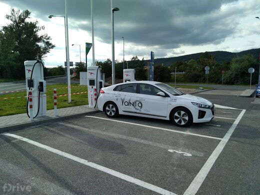 IONITY, Beroun, ČS OMV, dálnice D5, 18. km směr Praha