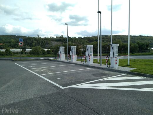 IONITY, Beroun, ČS OMV, dálnice D5, 18. km směr Praha