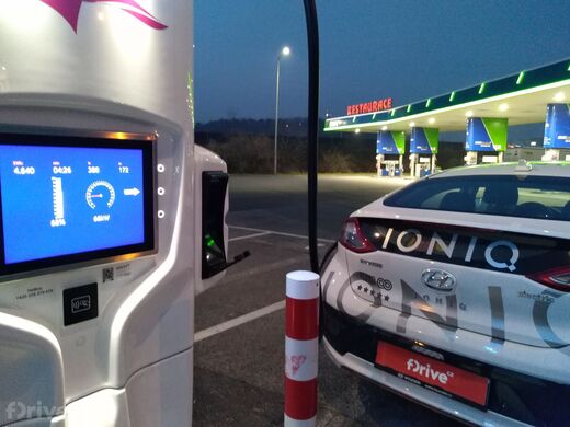 IONITY, Beroun, dálnice D5, 18. km směr Praha, ČS OMV