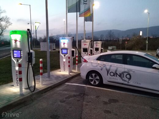 IONITY, Beroun, dálnice D5, 18. km směr Praha, ČS OMV