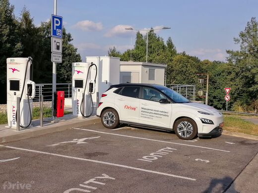 Ionity, dálnice D1, km 109. směr Brno, odpočívka Pávov, čerpací stanice OMV