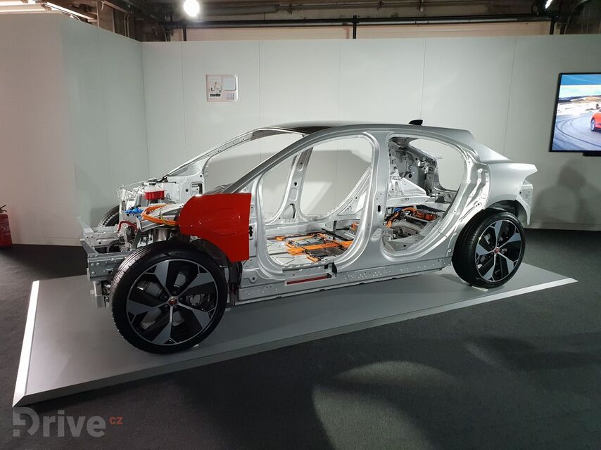 Jaguar I-PACE