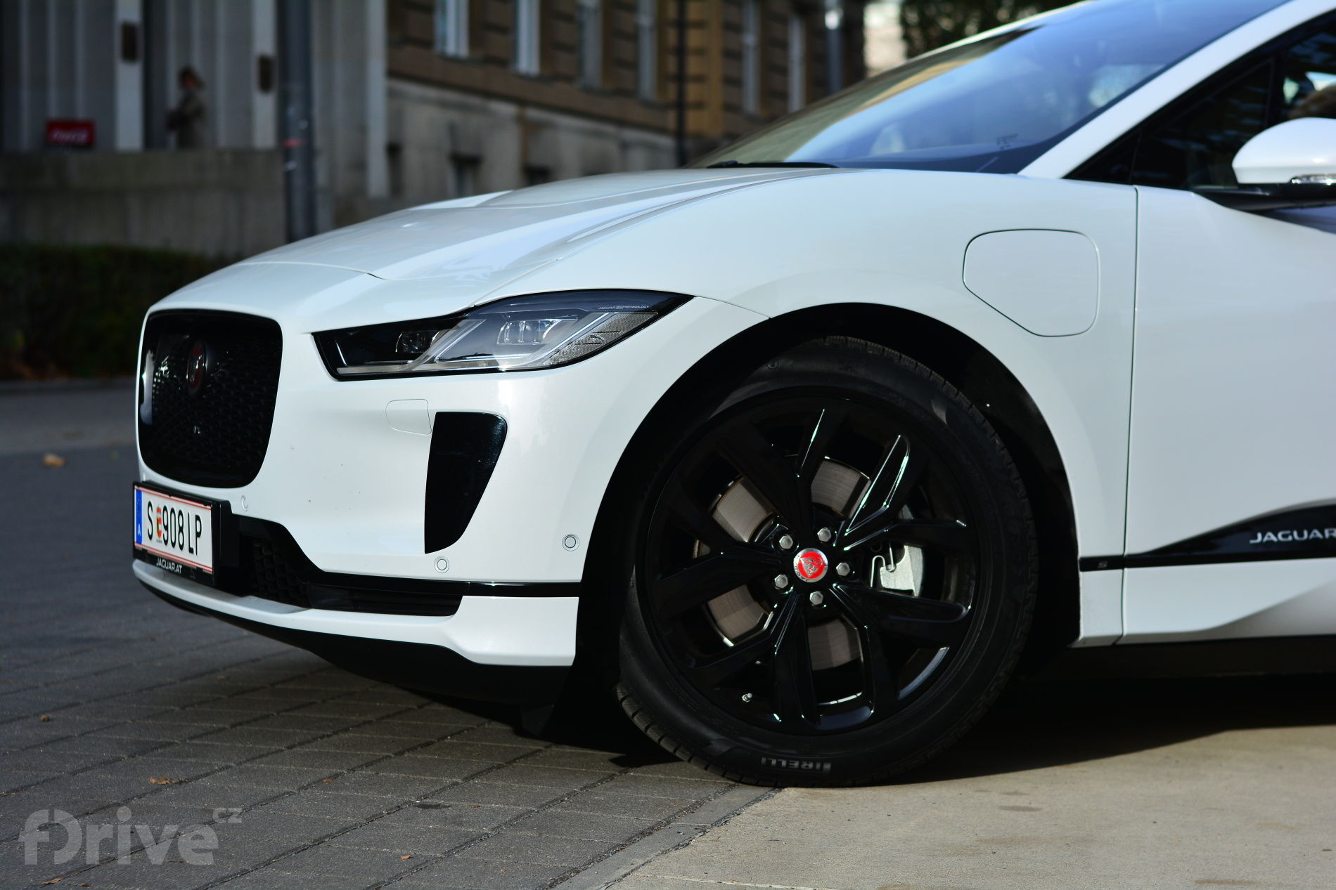 Jaguar I-PACE