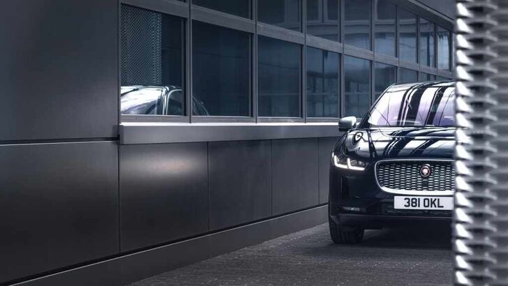 Jaguar I-PACE