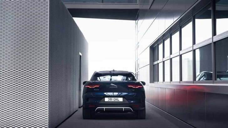 Jaguar I-PACE