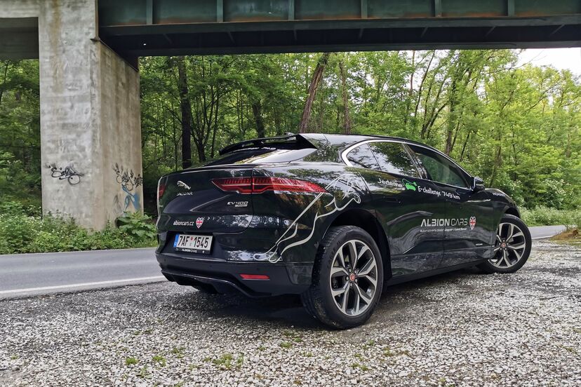 Jaguar I-PACE