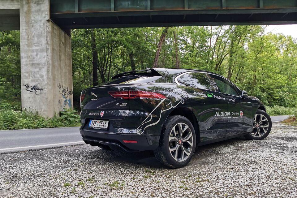 Jaguar I-PACE