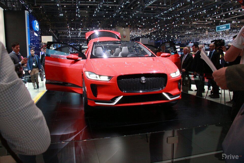 Jaguar I-PACE