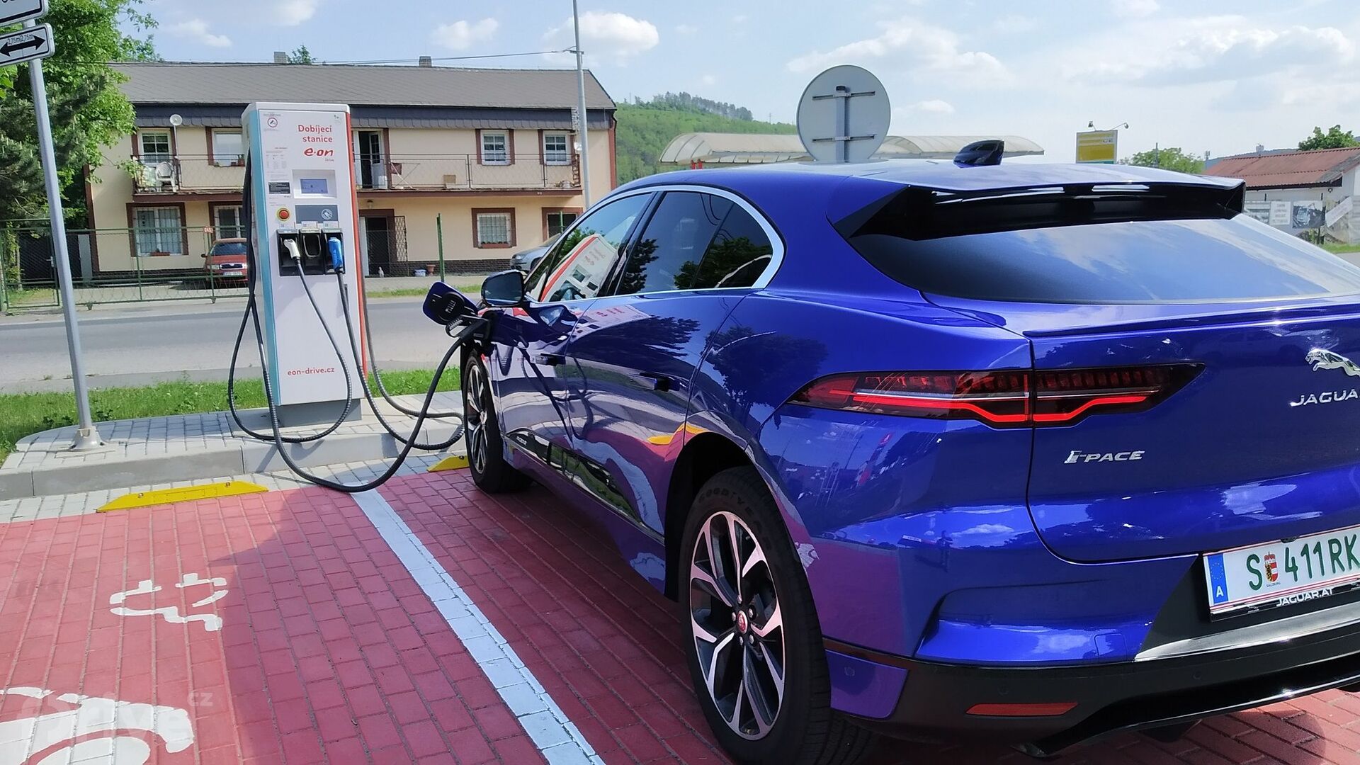Jaguar I-Pace EV400 AWD HSE