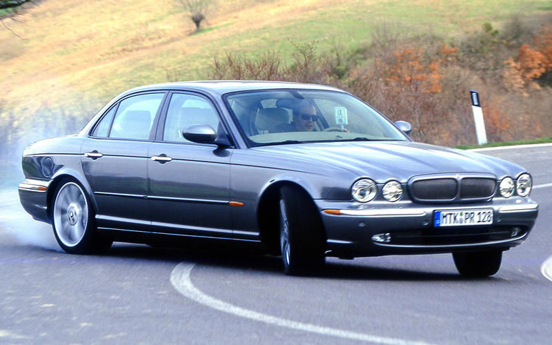 Jaguar XJ EV