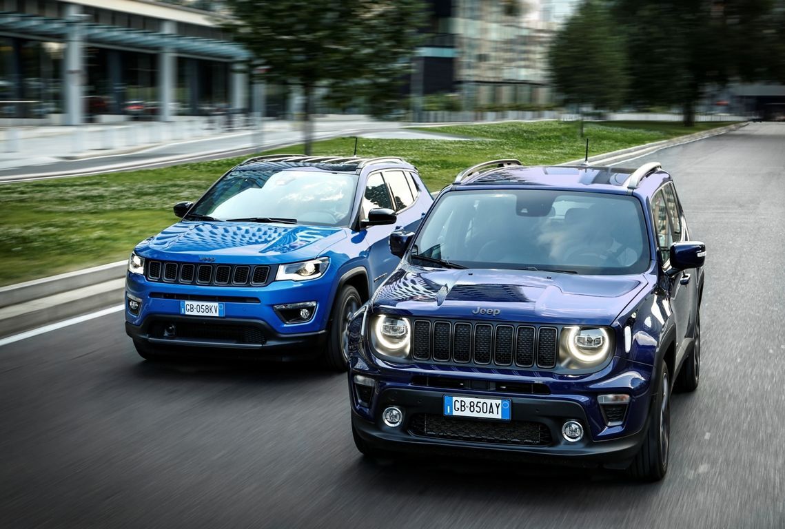 Jeep Renegade 4xe a Compass 4xe