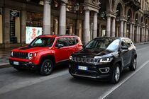 Jeep Renegade 4xe a Compass 4xe