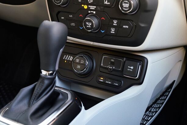 Jeep Renegade Compass 4xe