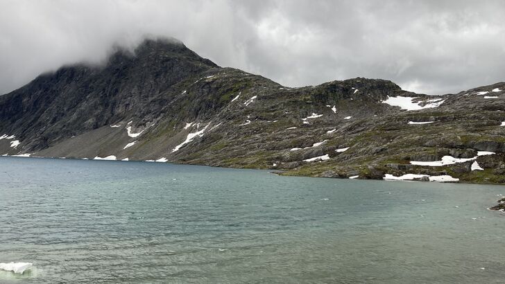 Jezero Djupvatnet 15. 7. 2023