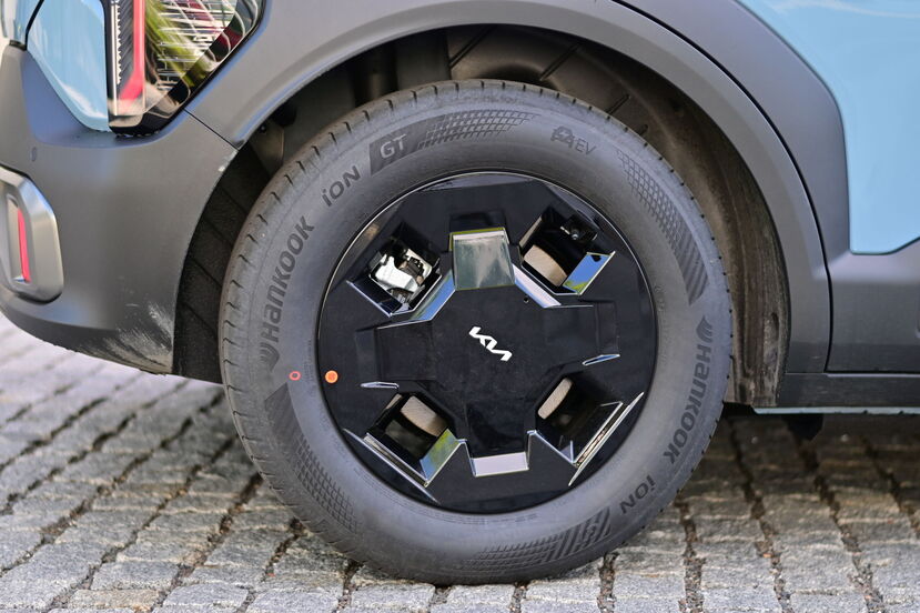 Kia EV2