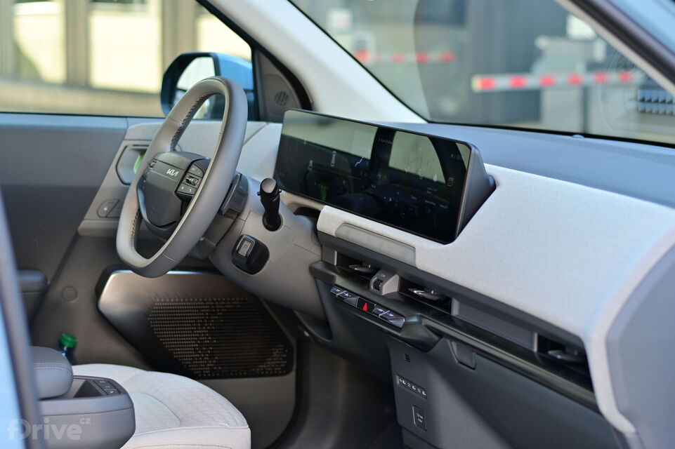 Kia EV2