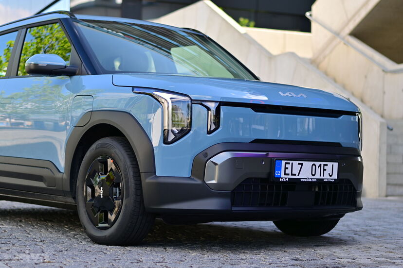 Kia EV2