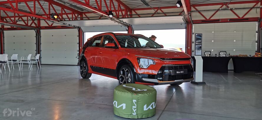 Kia Niro HEV (hybrid)