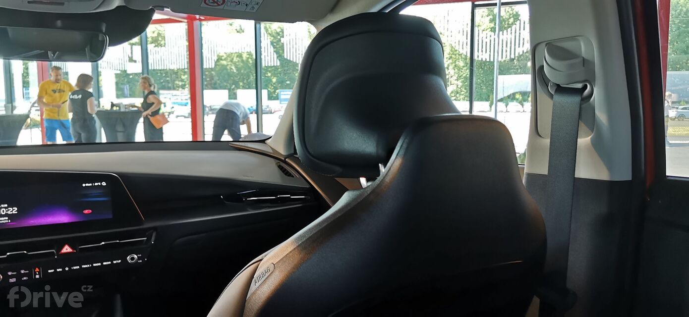 Kia Niro HEV (hybrid)