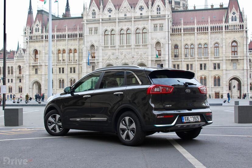 Kia Niro Plug-in Hybrid (2017)