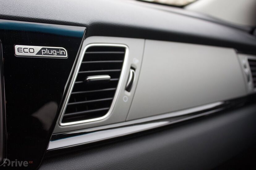 Kia Niro Plug-in Hybrid (2017)