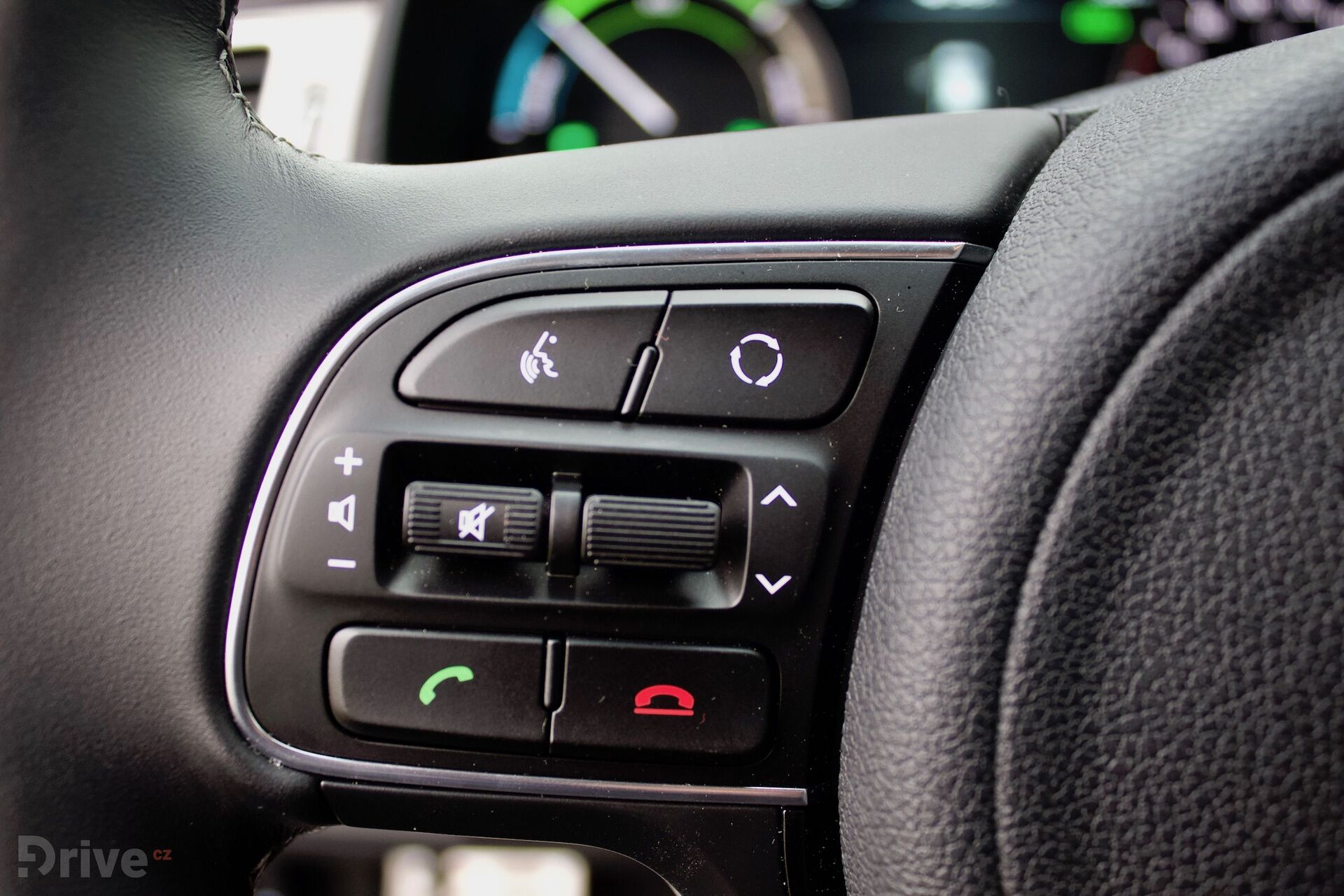 Kia Niro Plug-in Hybrid (2017)