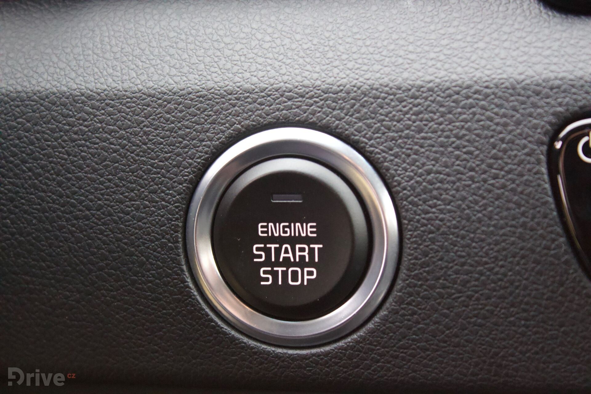 Kia Niro Plug-in Hybrid (2017)