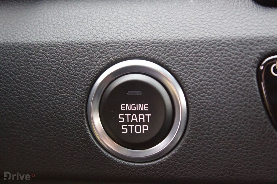 Kia Niro Plug-in Hybrid (2017)