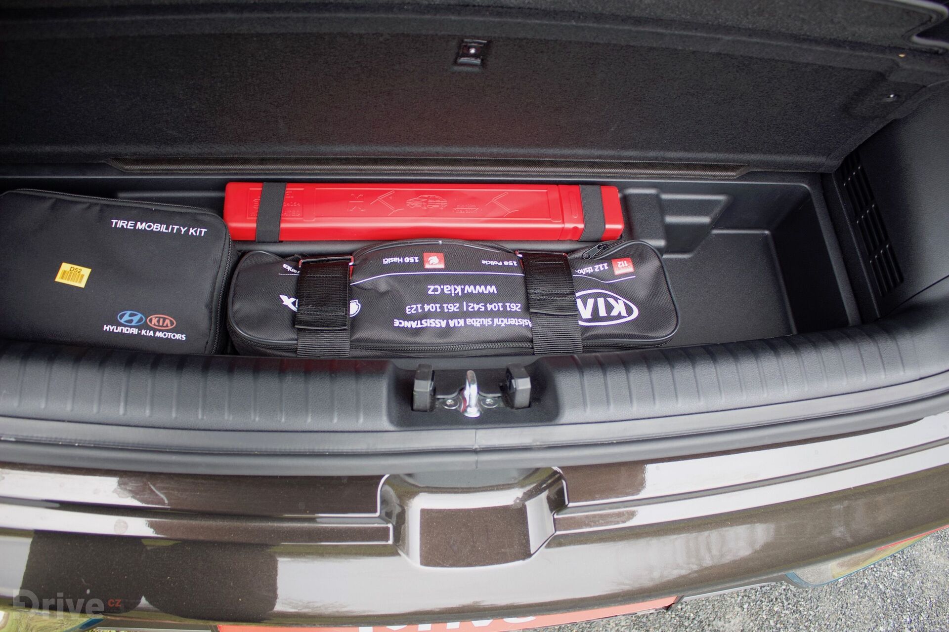 Kia Niro Plug-in Hybrid (2017)