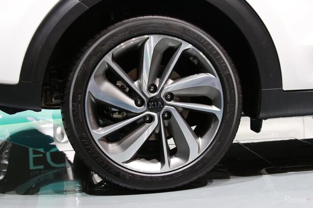 Kia Niro Plug-in Hybrid (2017)