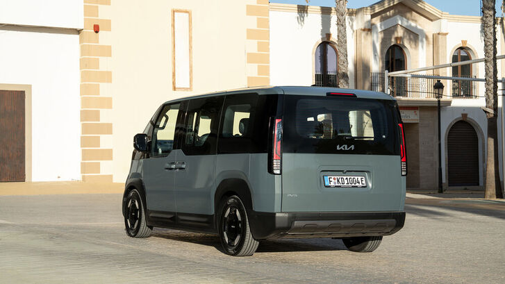 Kia PV5 Passenger