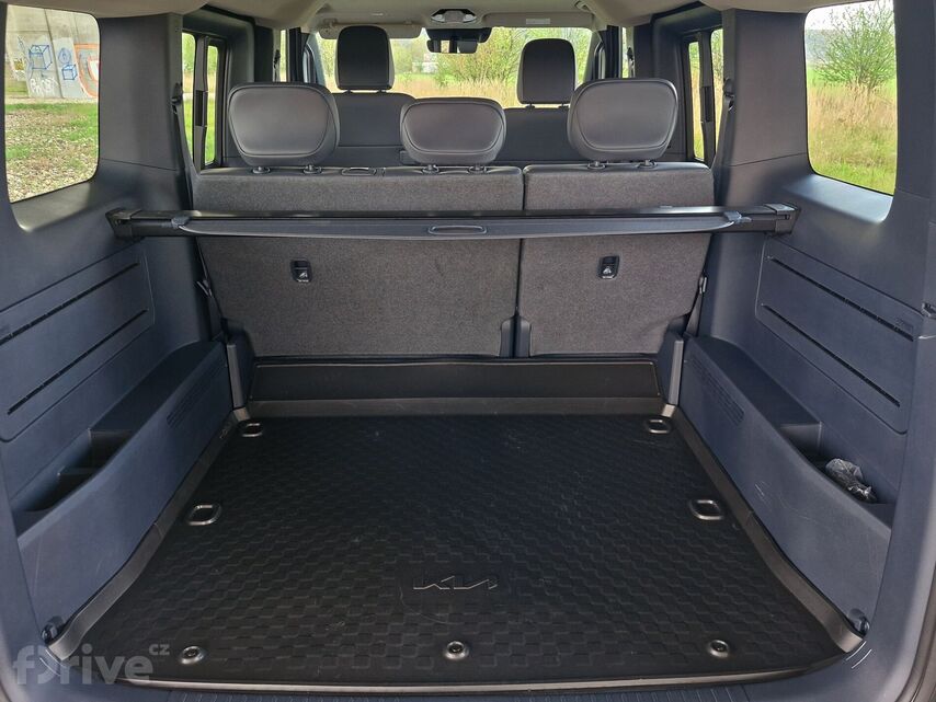 Kia PV5 Passenger Elite (2026)