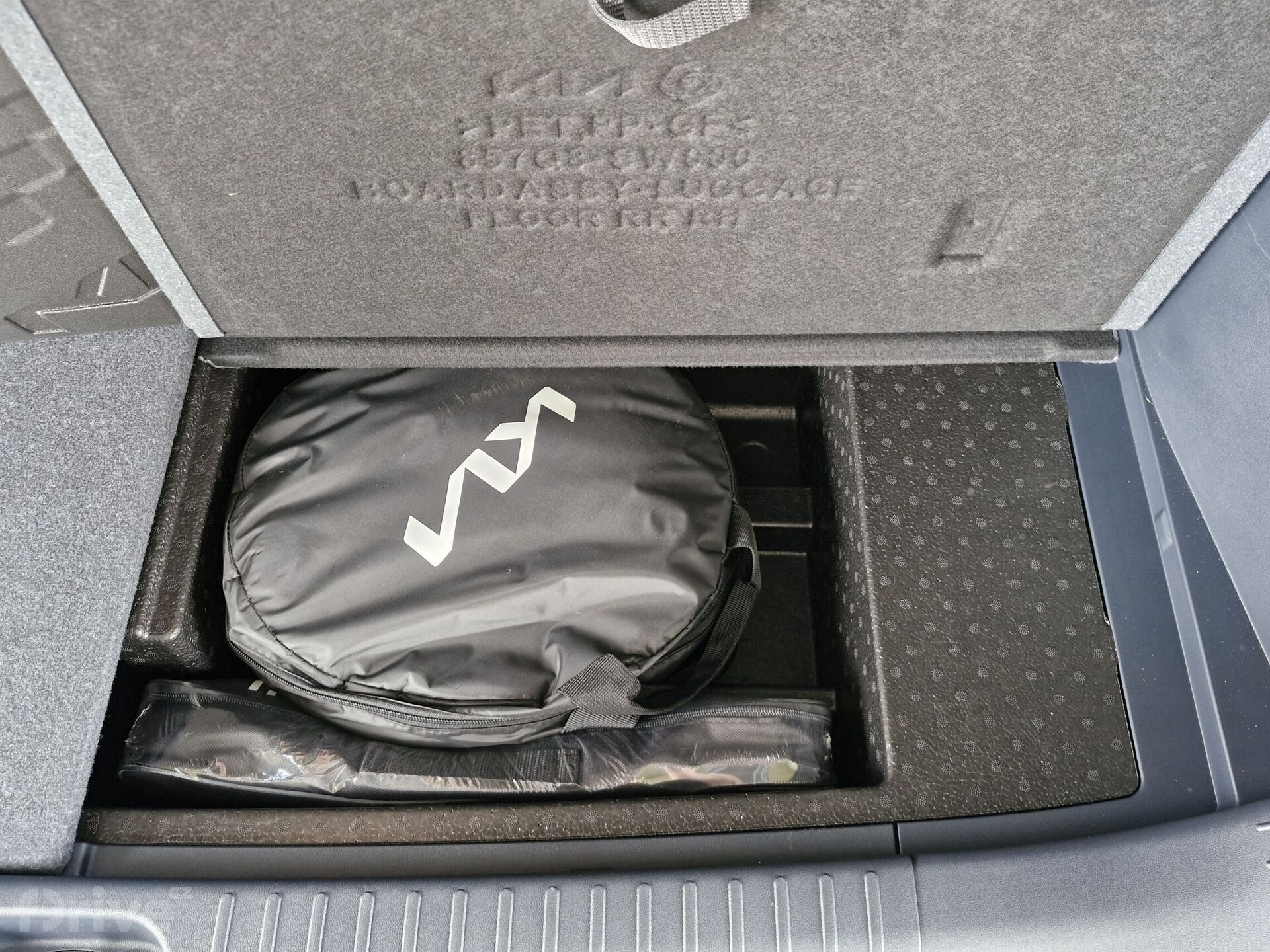 Kia PV5 Passenger Elite (2026)