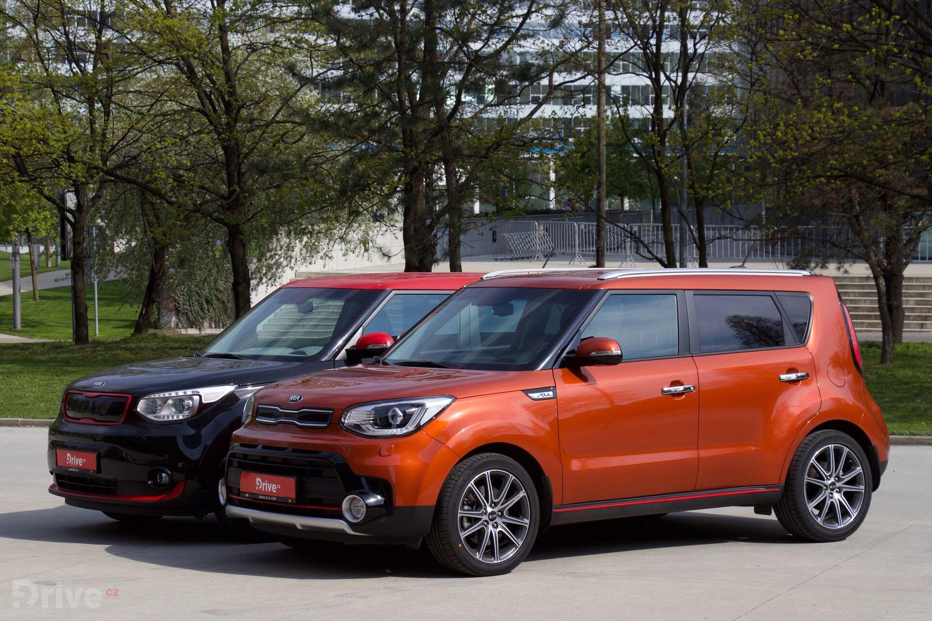 Kia Soul T-GDI vs. Kia Soul EV