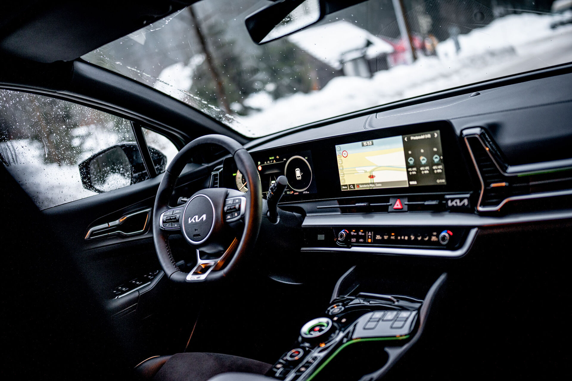 Kia Sportage HEV (hybrid) - interiér